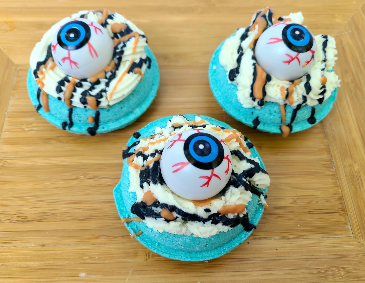 One eyed monster Halloween bubble bath bomb